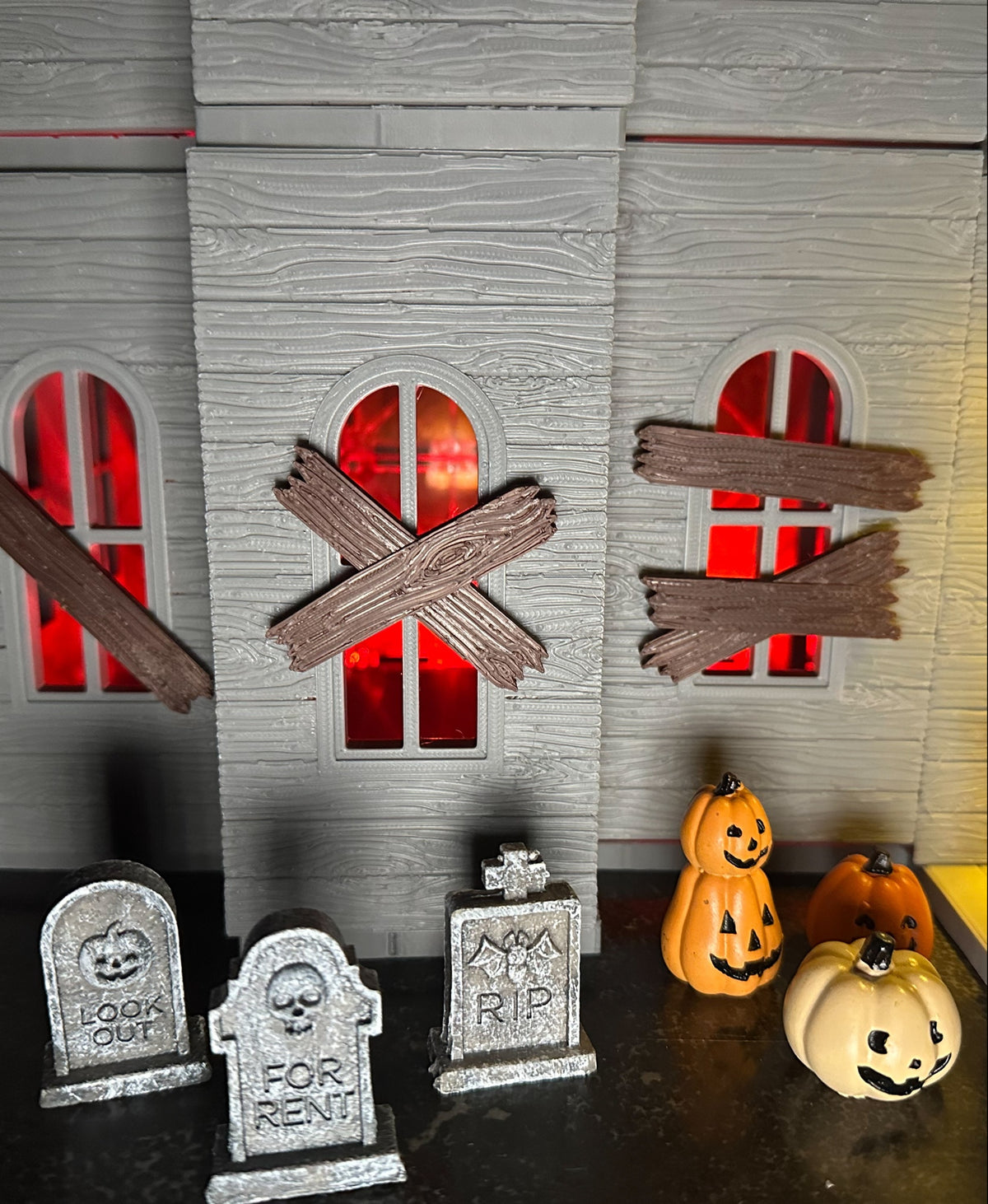 Magnetic Tile Haunted House: Window Boards